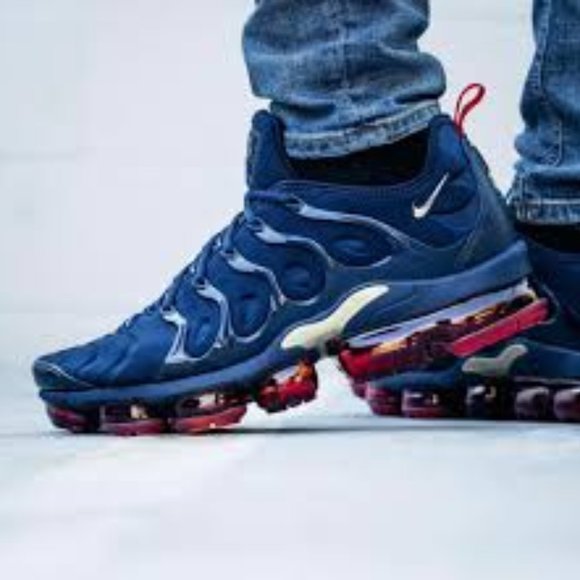 olympic nike vapormax plus